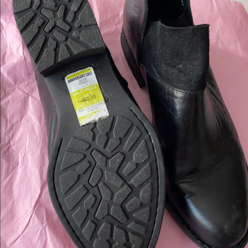 Shoes - Picture 2 of 5